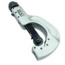 N67PE  คัตเตอร์ตัดท่อพลาสติก ตัดท่อพีอี ขนาด 12-67 มม.  Rex